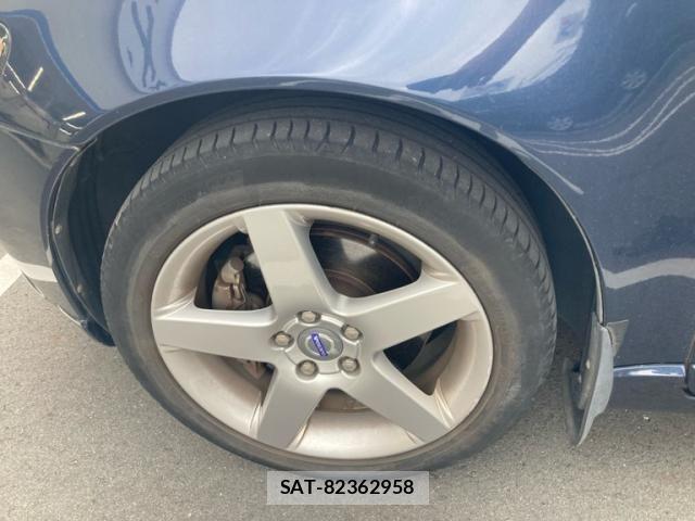 Volvo V50 2012-02 7394150-11