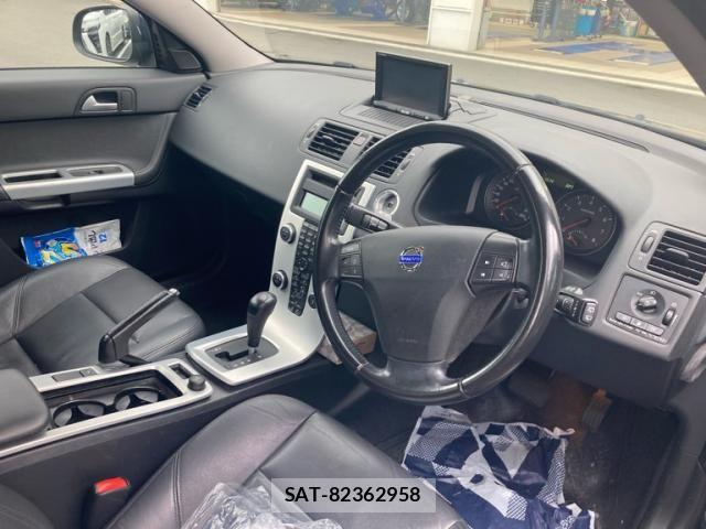 Volvo V50 2012-02 7394150-13