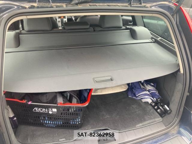 Volvo V50 2012-02 7394150-15