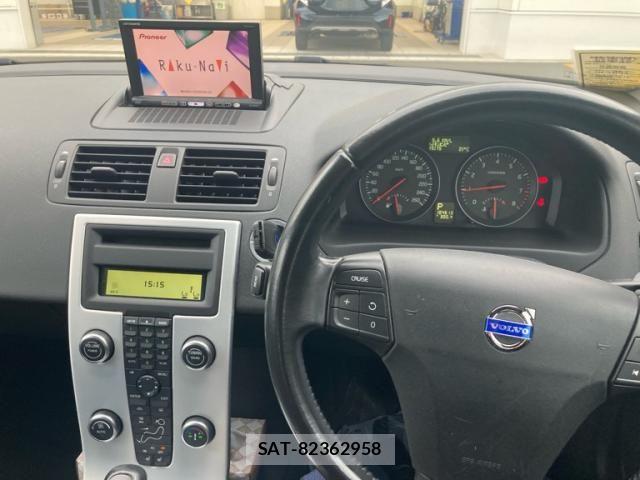 Volvo V50 2012-02 7394150-18