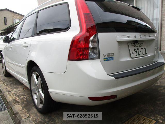 Volvo V50 2011-09 7981469-10