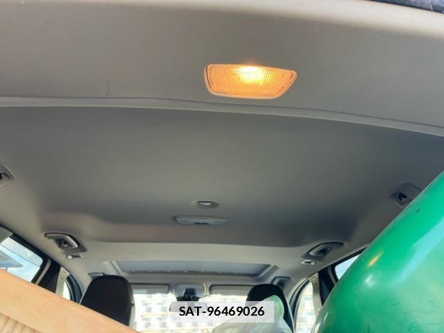 Volvo V50 2012-03 7981472-12