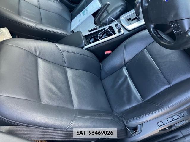 Volvo V50 2012-03 7981472-15