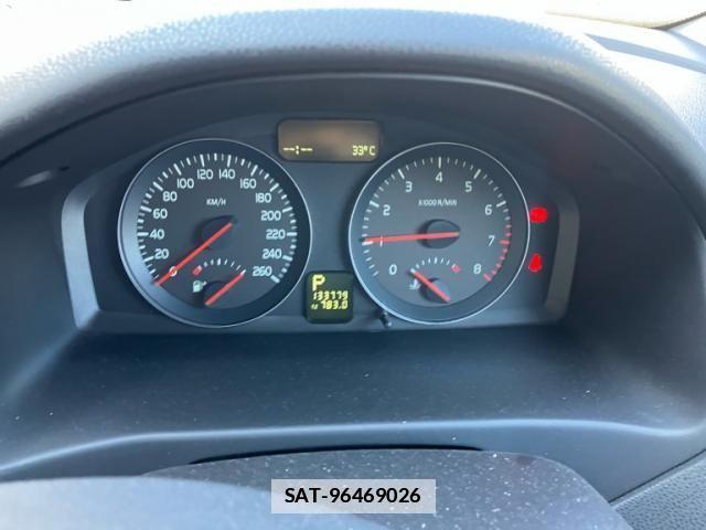 Volvo V50 2012-03 7981472-21