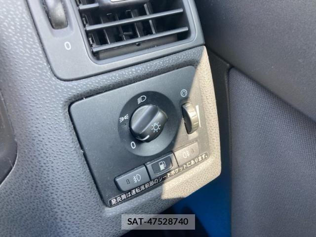 Volvo V50 2009-09 8076063-14
