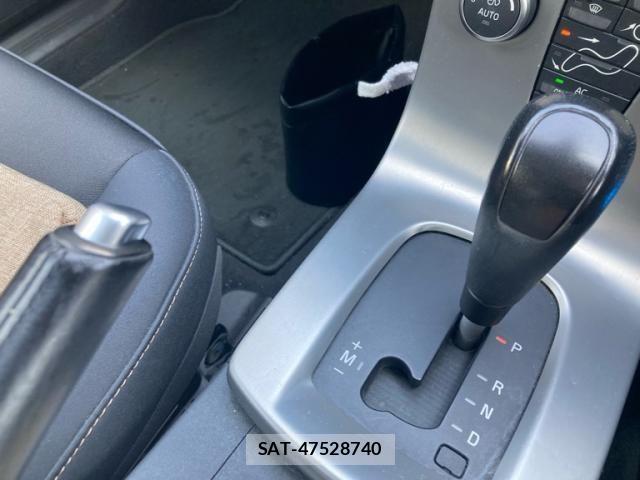 Volvo V50 2009-09 8076063-17