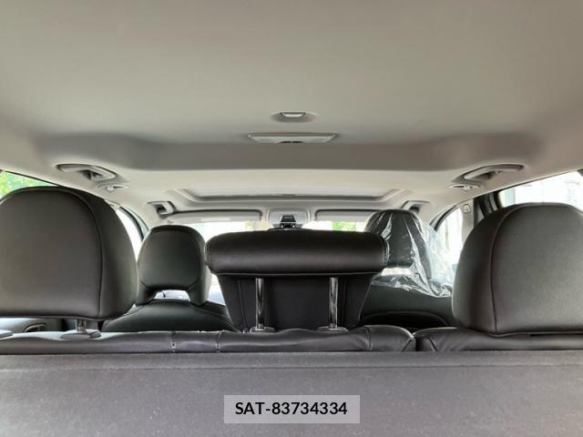 Volvo V50 2011-09 8102540-12