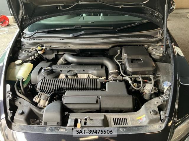 Volvo V50 2011-09 8247086-10