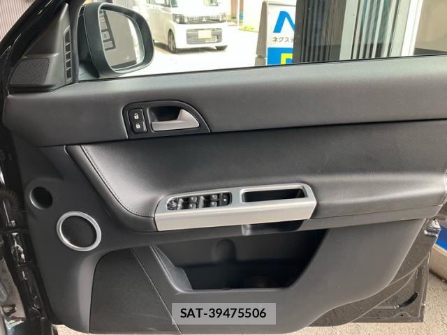 Volvo V50 2011-09 8247086-14