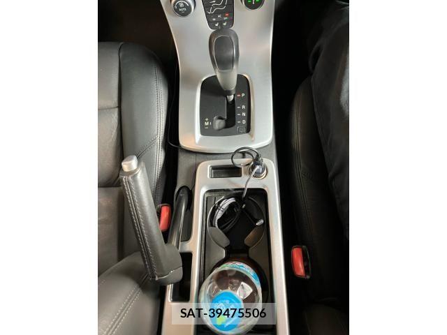 Volvo V50 2011-09 8247086-21