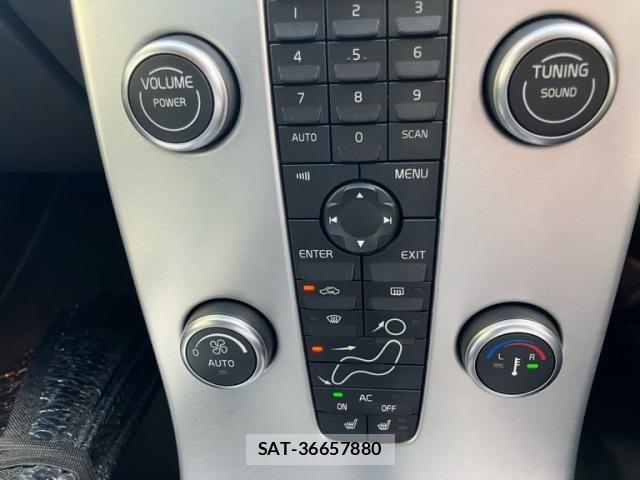 Volvo V50 2010-10 8369627-15