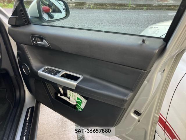 Volvo V50 2010-10 8369627-6