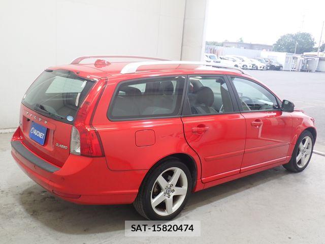 Volvo V50 2011-08 8528083-7