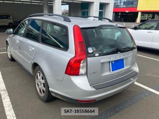 Volvo V50 2009-11 8528082-3