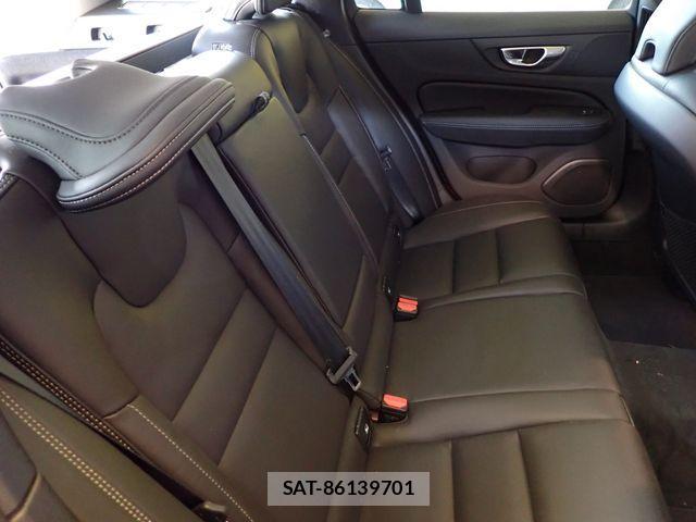 Volvo V60 2023-04 526555-18