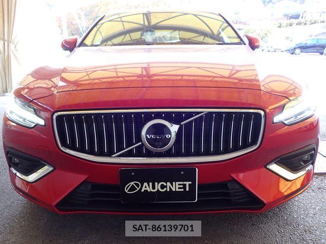 Volvo V60 2023-04 526555-5