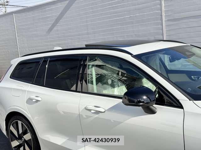Volvo V60 2024-05 530908-9