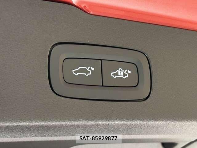 Volvo V60 2024-05 745189-18