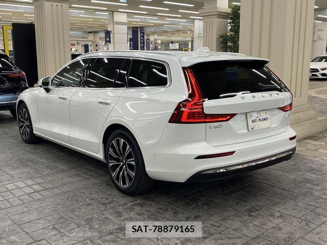 Volvo V60 2025-02 1405657-10