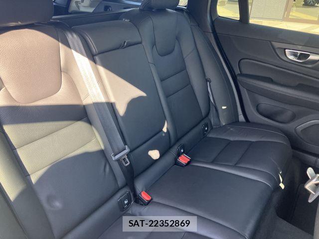 Volvo V60 2024-07 1490288-9