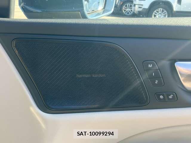 Volvo V60 2023-06 1829996-9