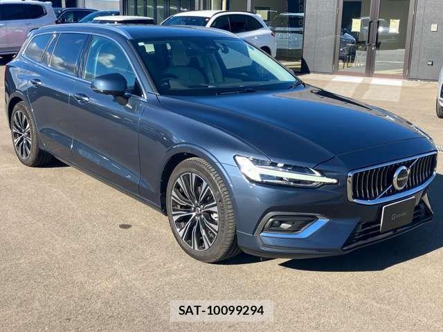 Volvo V60 2023-06 1829996-2