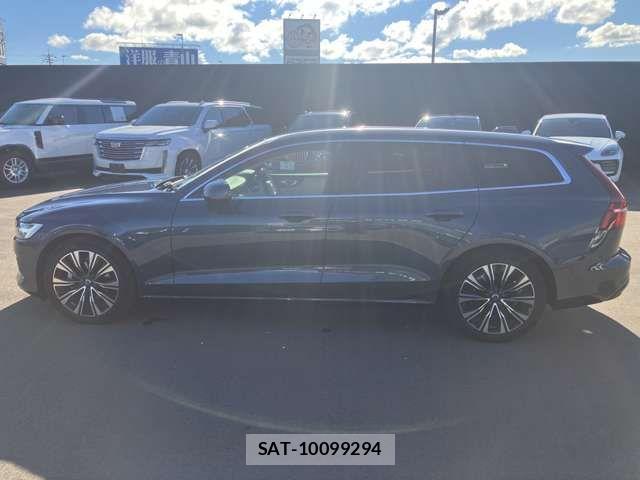 Volvo V60 2023-06 1829996-7