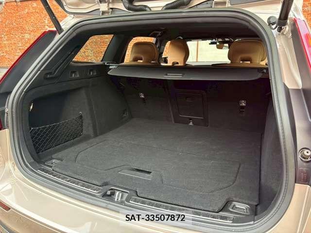Volvo V60 2023-04 2010837-18