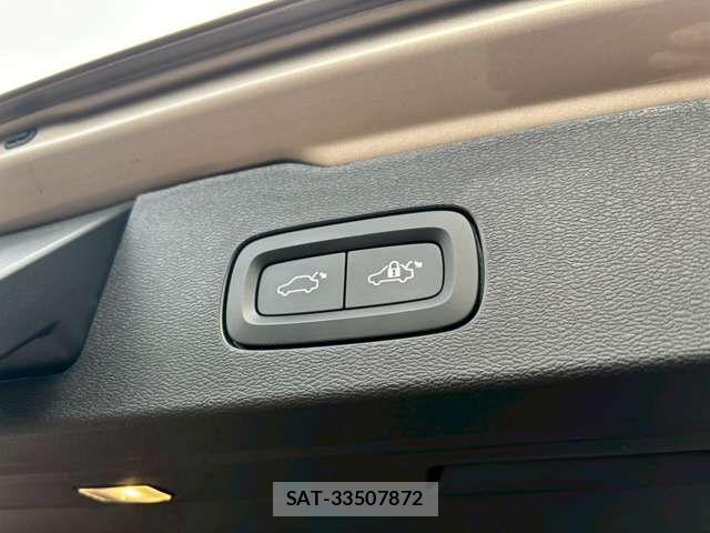 Volvo V60 2023-04 2010837-19