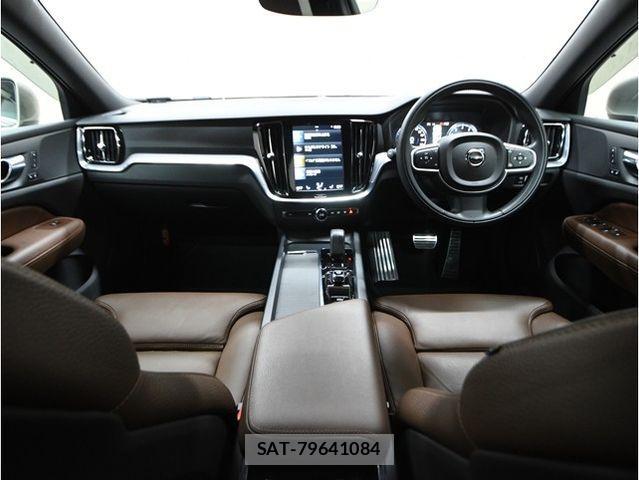 Volvo V60 2021-09 2680121-2