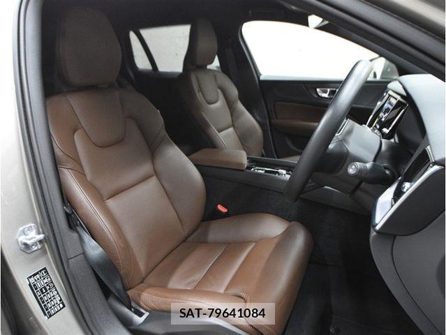 Volvo V60 2021-09 2680121-3