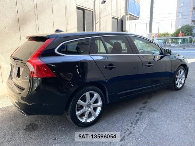 Volvo V60 2016-03 3017243-9