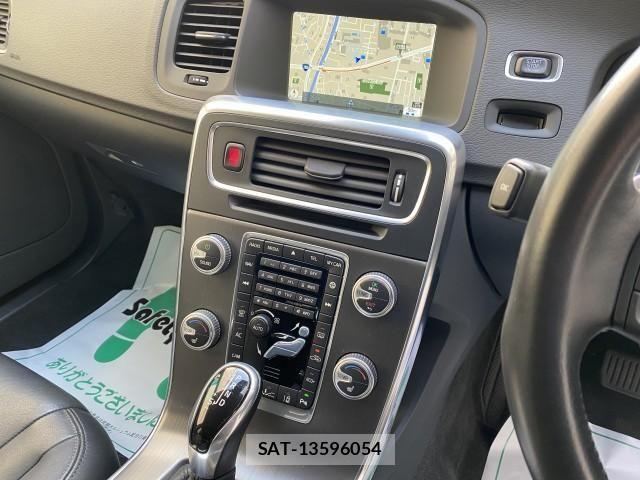 Volvo V60 2016-03 3017243-12