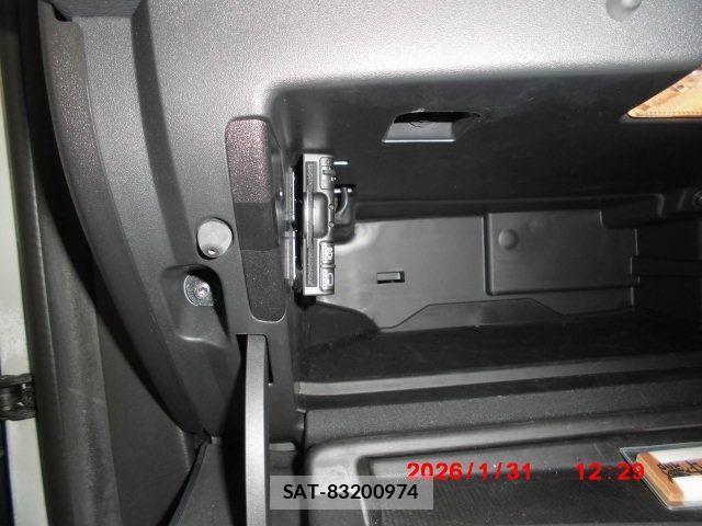 Volvo V60 2012-09 3390539-16