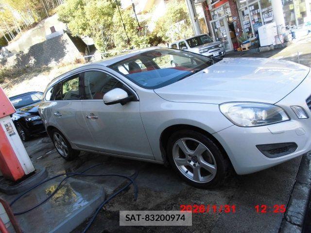 Volvo V60 2012-09 3390539-4