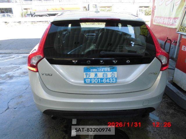 Volvo V60 2012-09 3390539-6