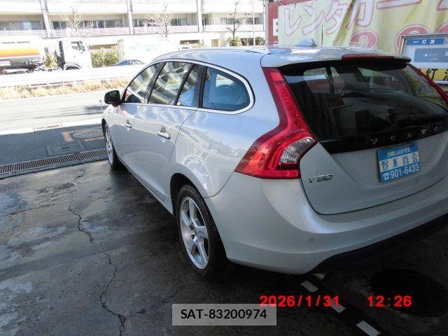 Volvo V60 2012-09 3390539-7