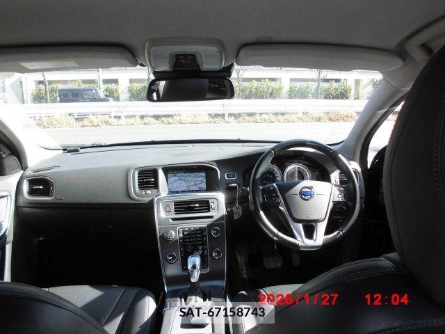Volvo V60 2012-12 3390541-7