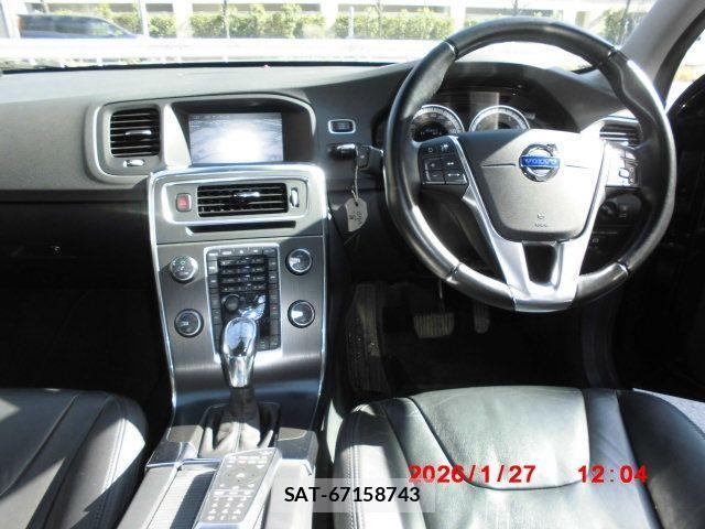 Volvo V60 2012-12 3390541-8