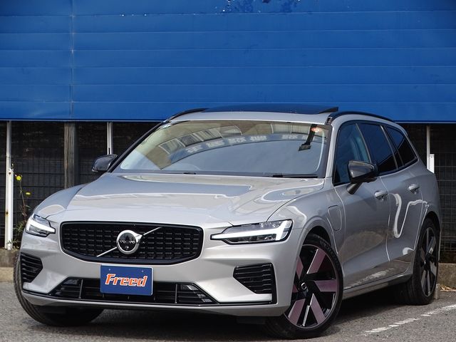 Volvo V60 2025-06 3686980-0