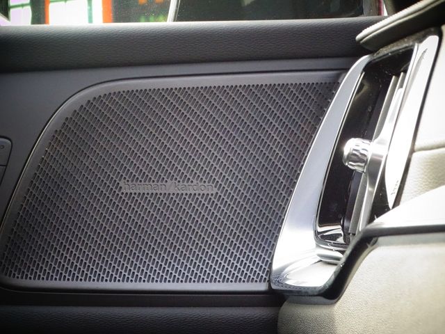 Volvo V60 2025-06 3686980-11