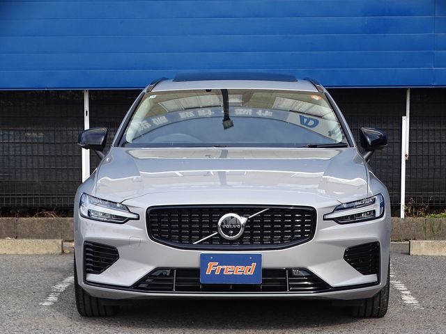 Volvo V60 2025-06 3686980-3