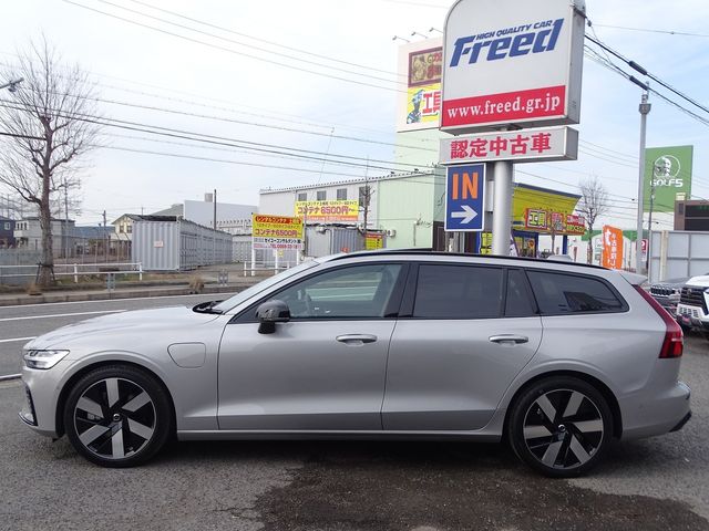 Volvo V60 2025-06 3686980-8