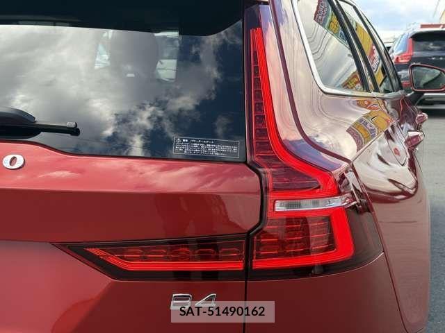 Volvo V60 2024-10 4051252-12