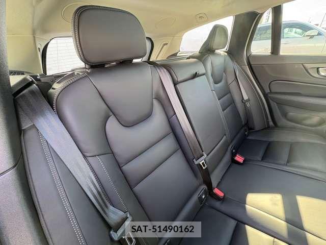 Volvo V60 2024-10 4051252-15