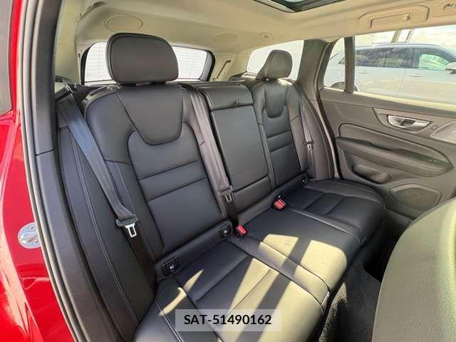 Volvo V60 2024-10 4051252-16