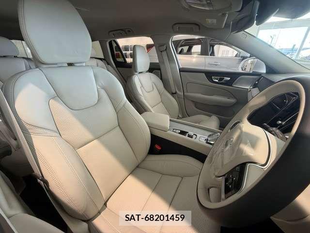 Volvo V60 2025-06 4051249-10