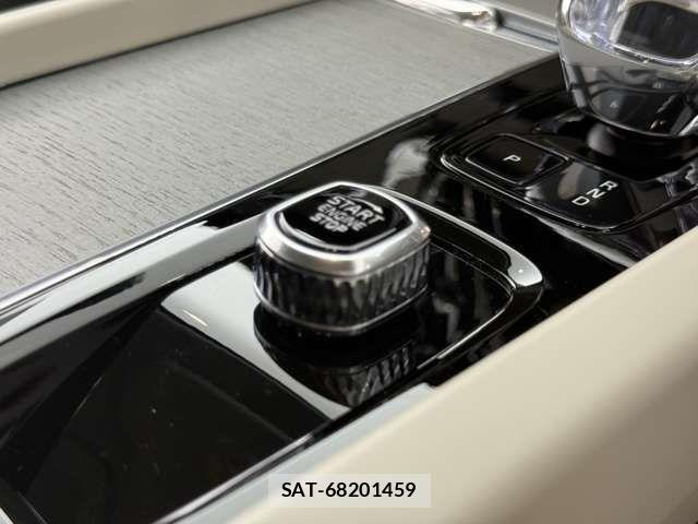 Volvo V60 2025-06 4051249-11