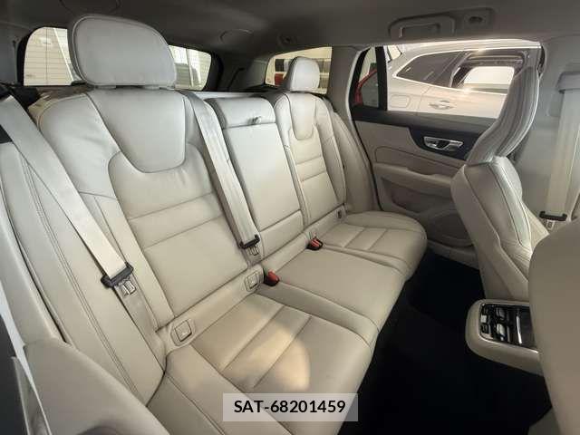 Volvo V60 2025-06 4051249-6