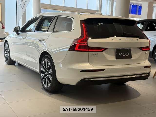 Volvo V60 2025-06 4051249-8